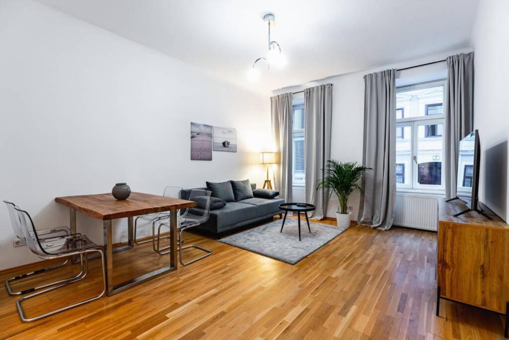 Spacious 3-Room Apt. 15 Min To The City Center Wien Eksteriør billede