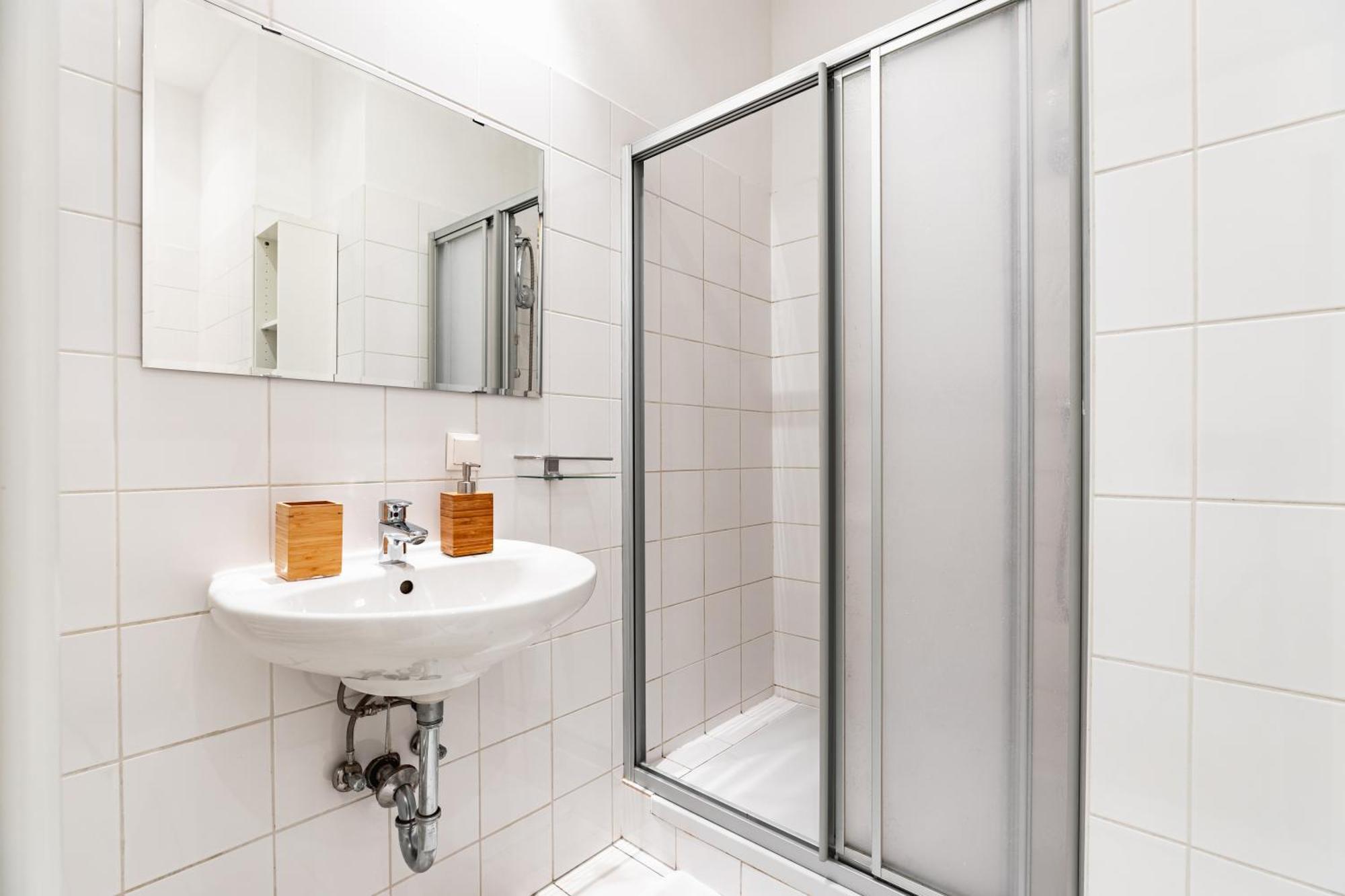 Spacious 3-Room Apt. 15 Min To The City Center Wien Eksteriør billede